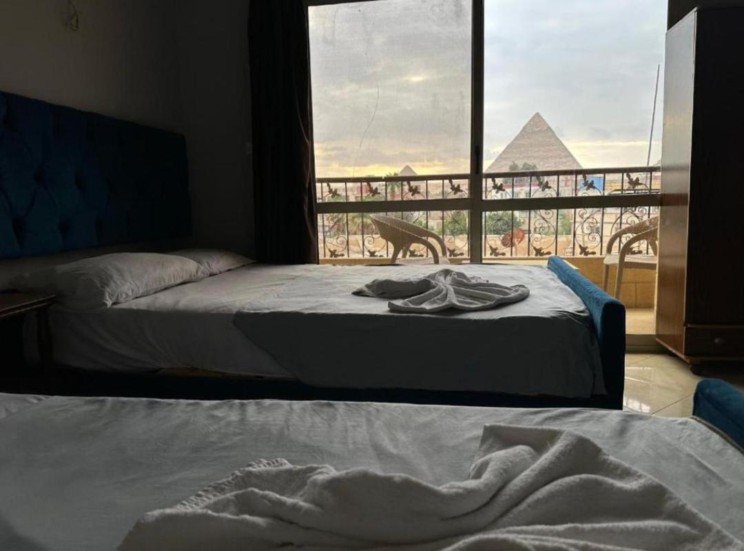Hotel Moon Light Pyramids 2*