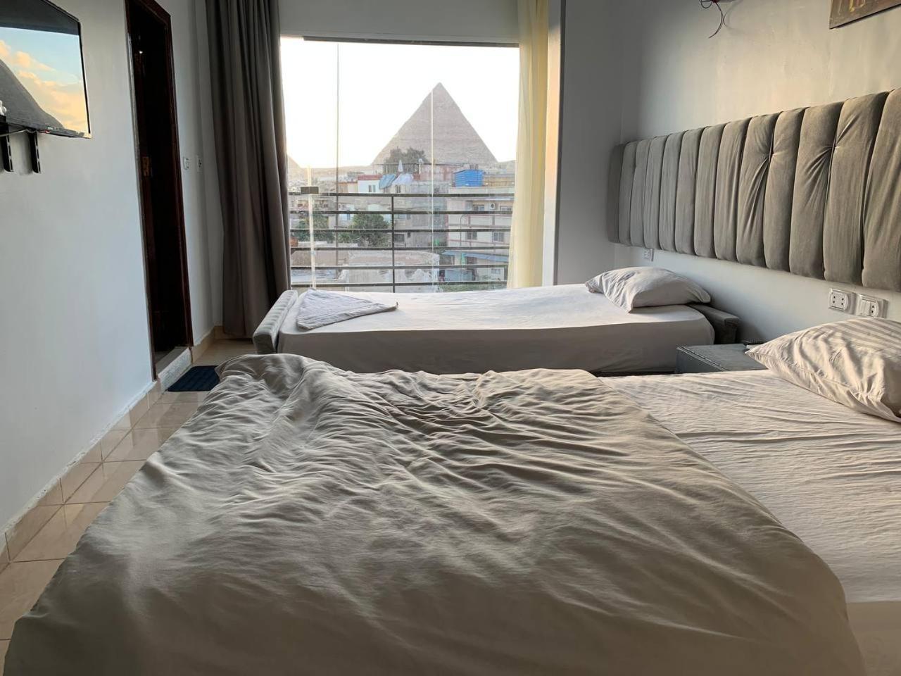 Hotel Moon Light Pyramids 2*