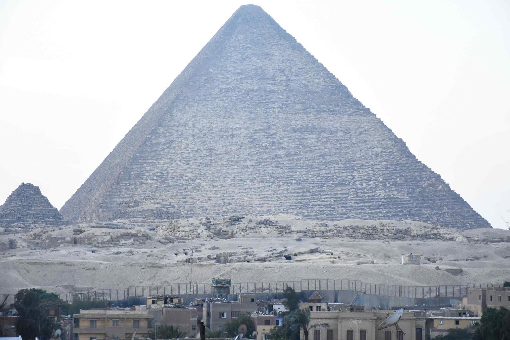 Moon Light Pyramids Il Cairo