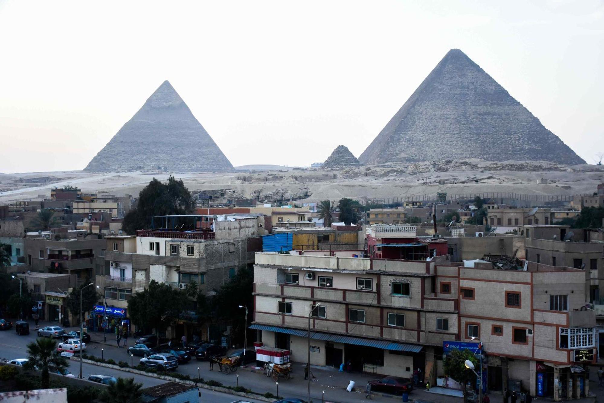 Moon Light Pyramids Il Cairo
